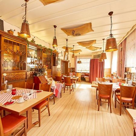 Hotel Zum Dicken Baum Майен Екстериор снимка