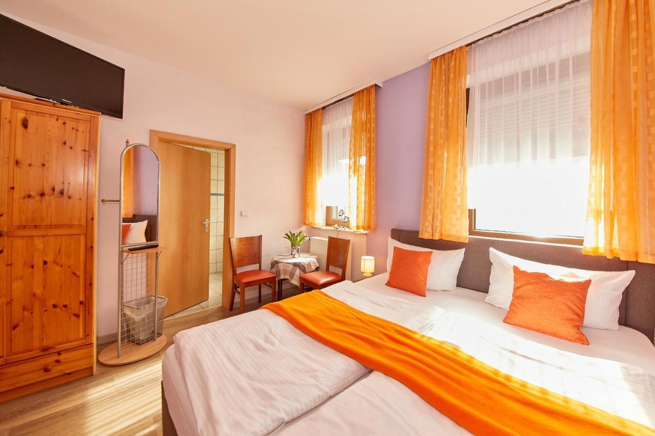 Hotel Zum Dicken Baum Майен Екстериор снимка