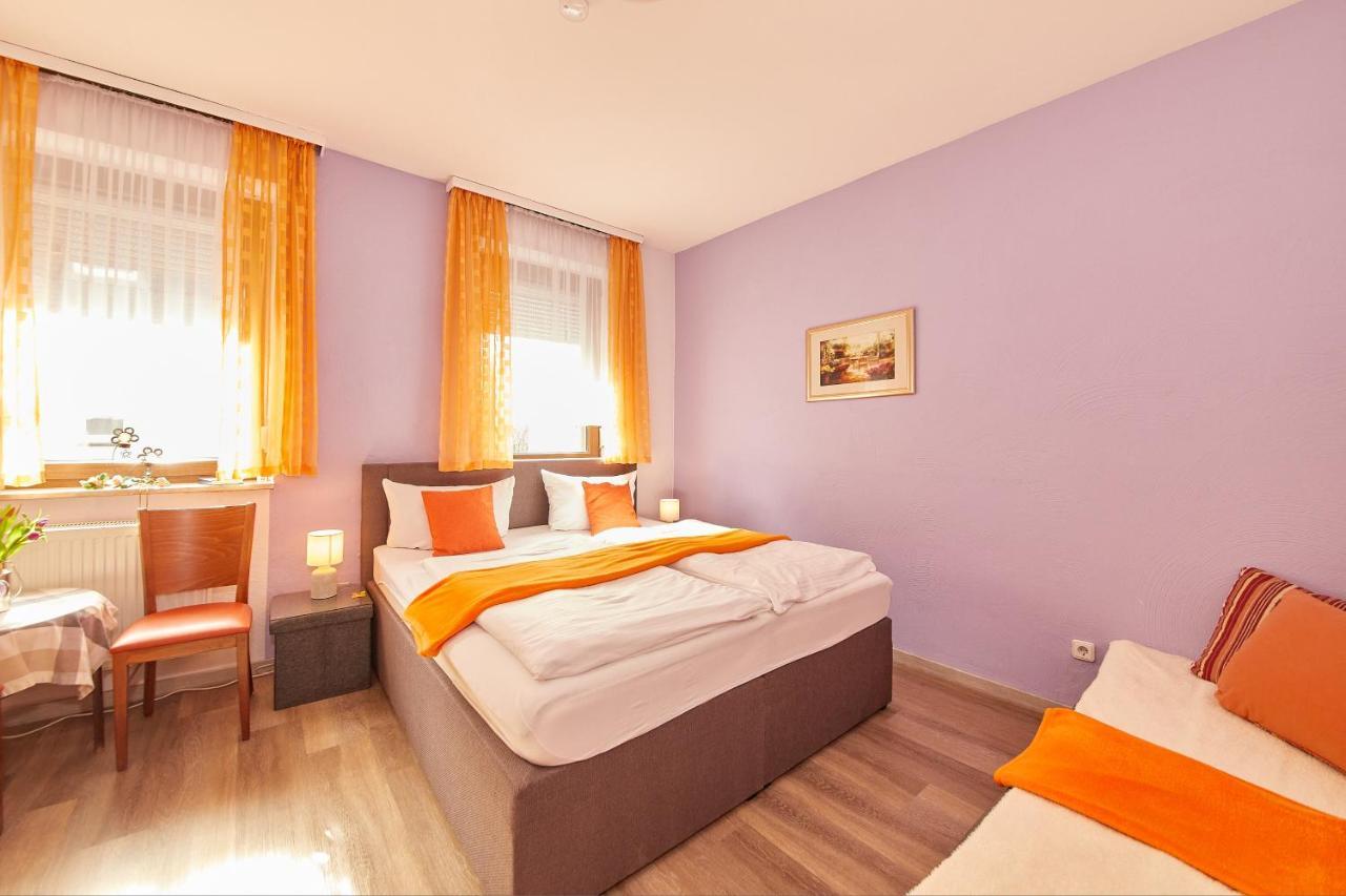 Hotel Zum Dicken Baum Майен Екстериор снимка